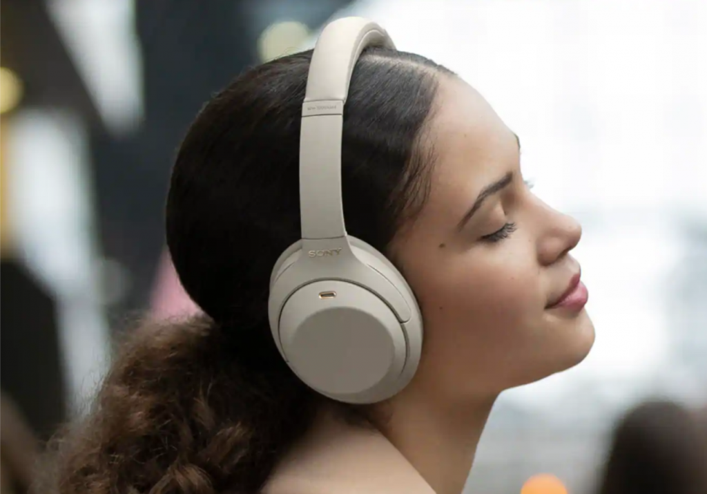 Sony WH-1000XM4 1200px